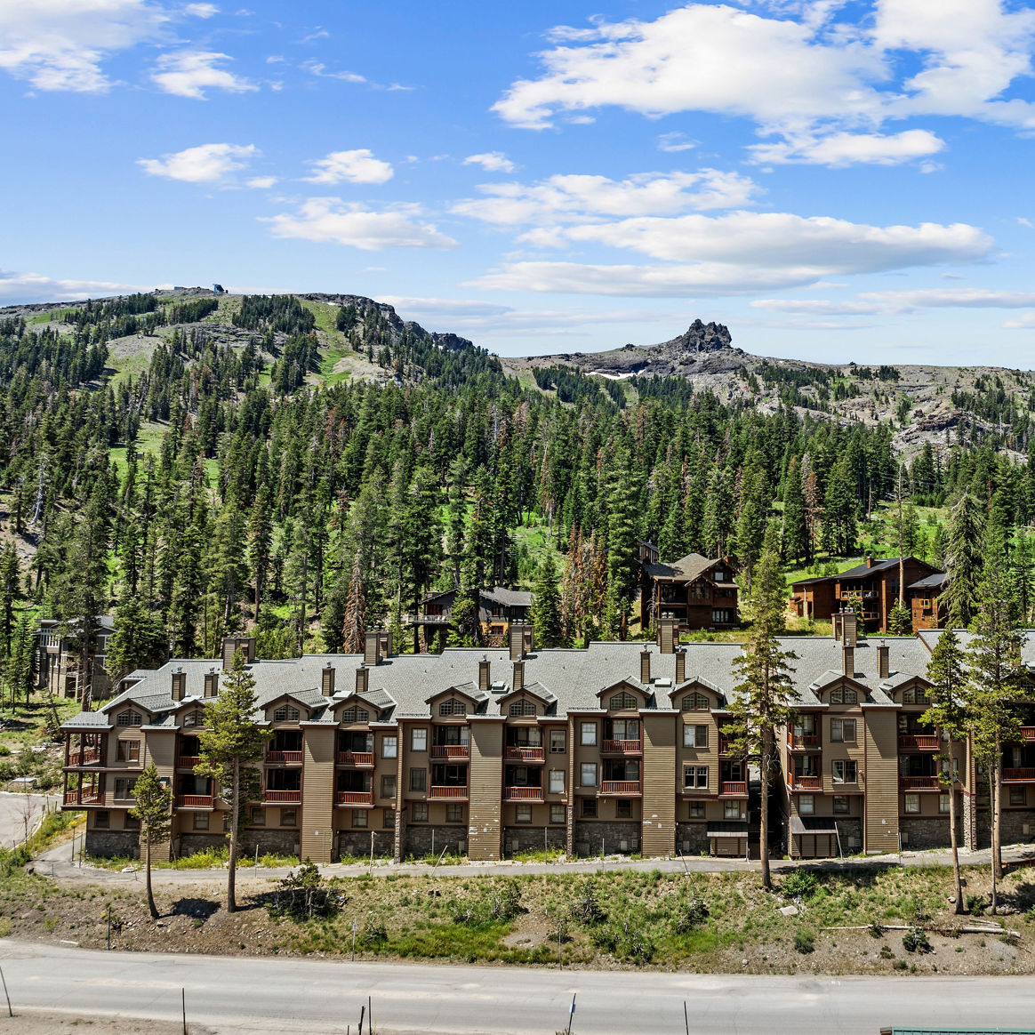Summer Exterior of Timber Ridge at Kirkwood