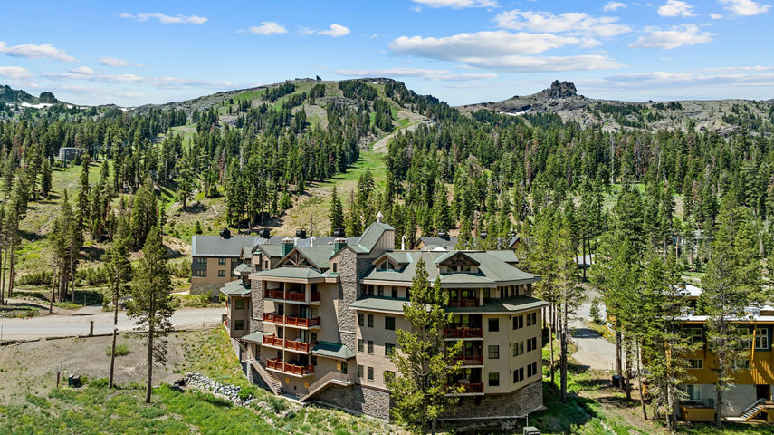 Summer Exterior of The Lodge at Kirkwood