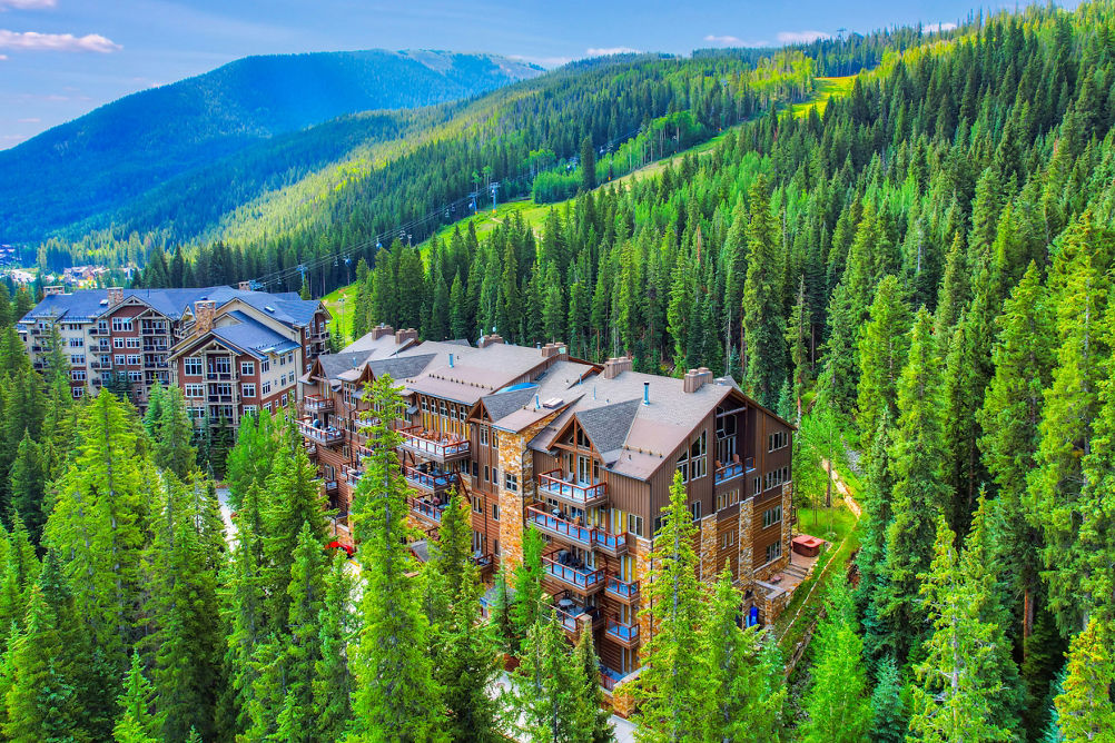 Summer Exterior of The Timbers at Keystone