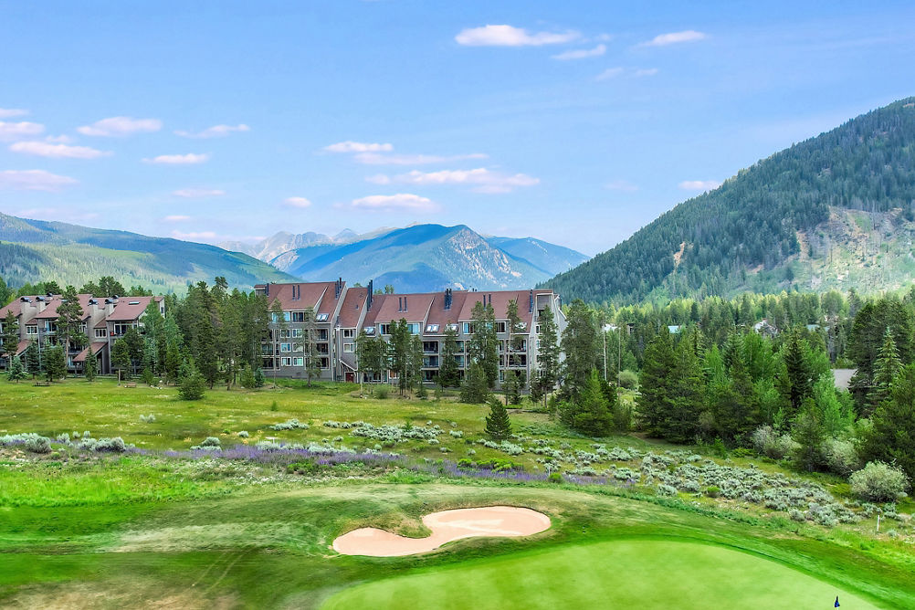 Summer Exterior of Forest Condominiums at Keystone