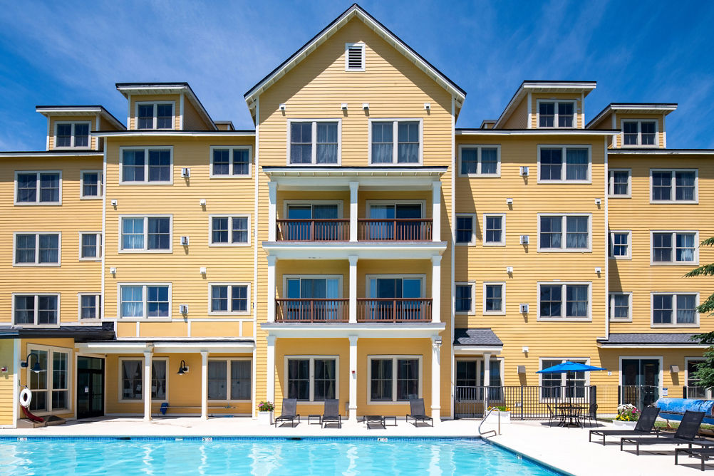 Summer Exterior of Jackson Gore Lodge at Okemo