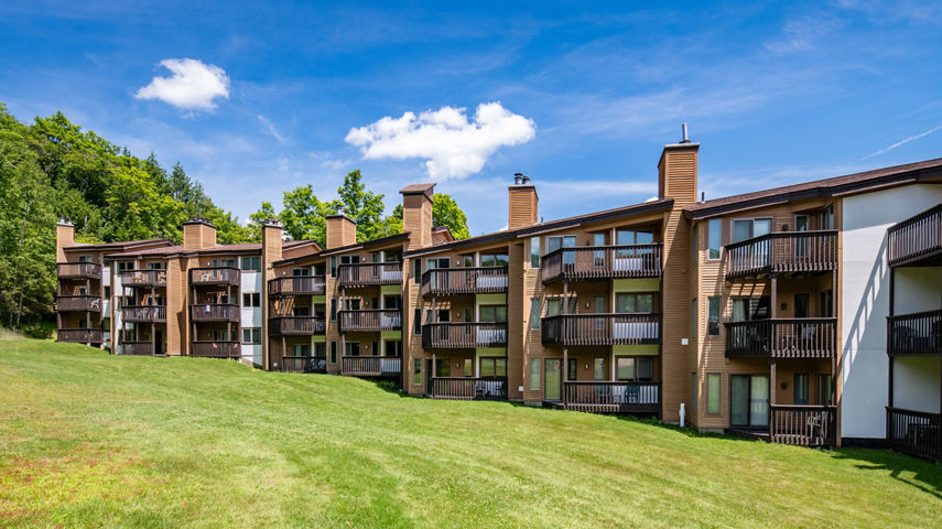 Summer Exterior of Mountain Lodge at Okemo