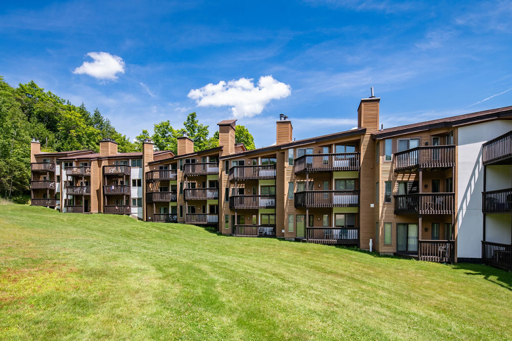 Summer Exterior of Mountain Lodge at Okemo