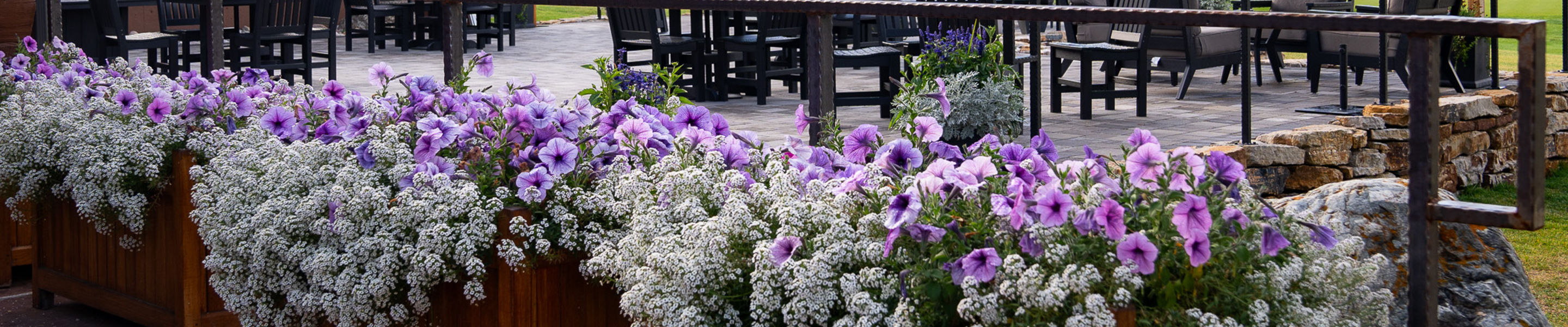 Outdoor Seating at Keystone River Course Grill