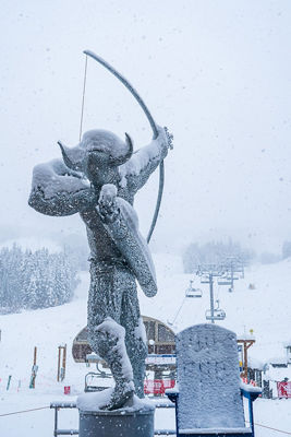 Ullr Statue Peak 8