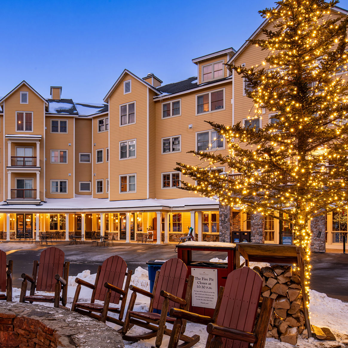 Exterior Holiday Lights at Okemo Jackson Gore