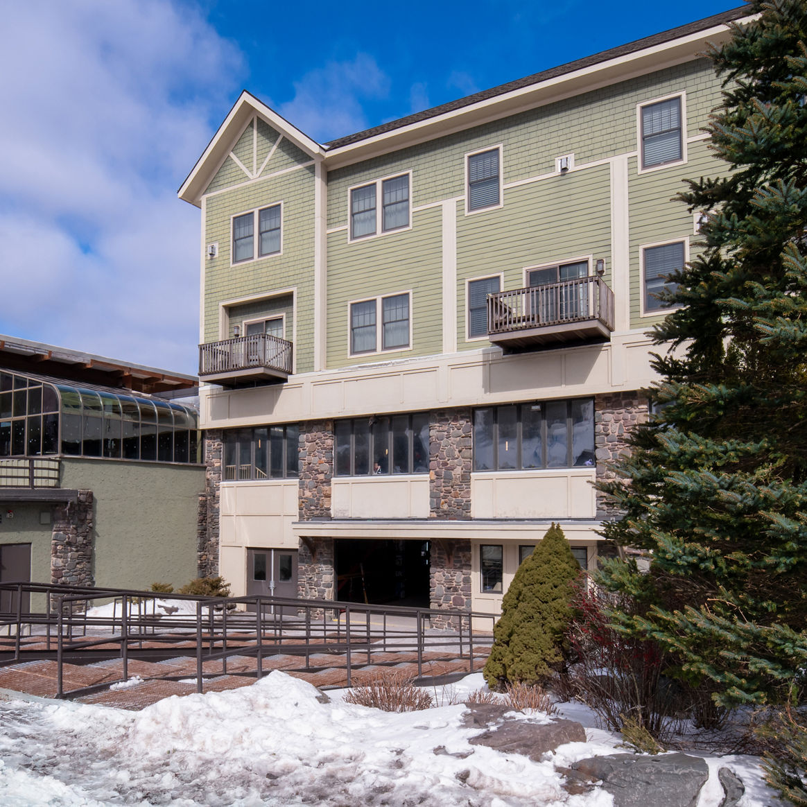 Winter Exterior of Pinnacle Condos at Hunter