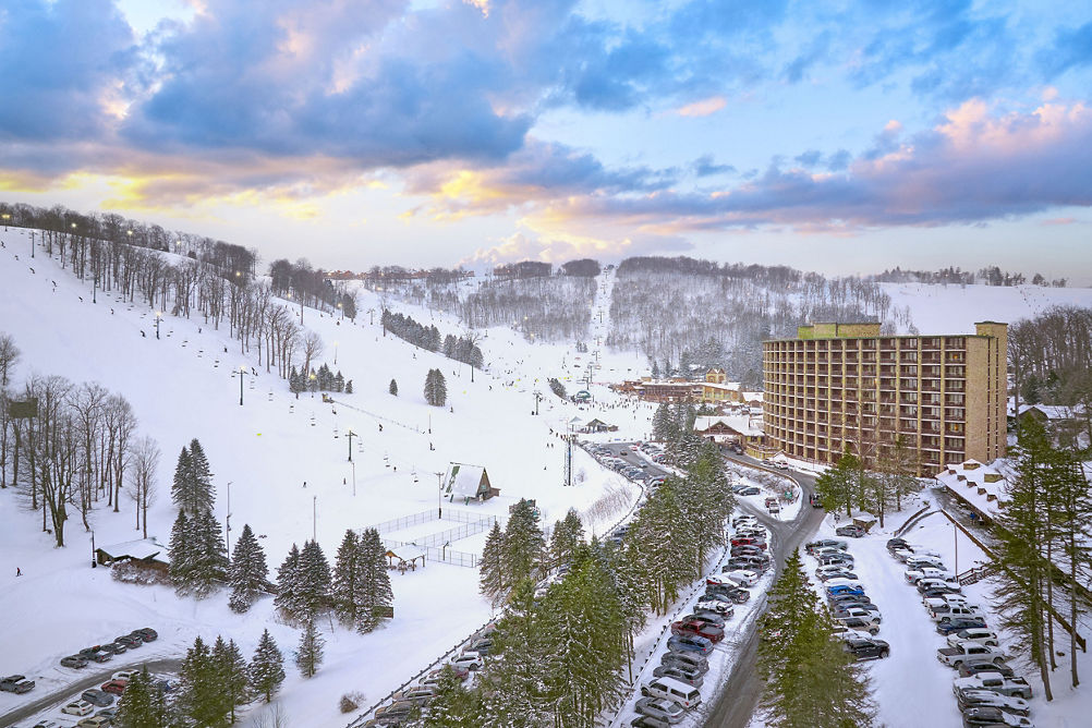 Exterior of Seven Springs Slopeside Hotel