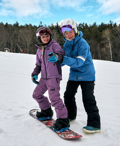 Young Kids Snowboard Lesson at Mount Sunapee
