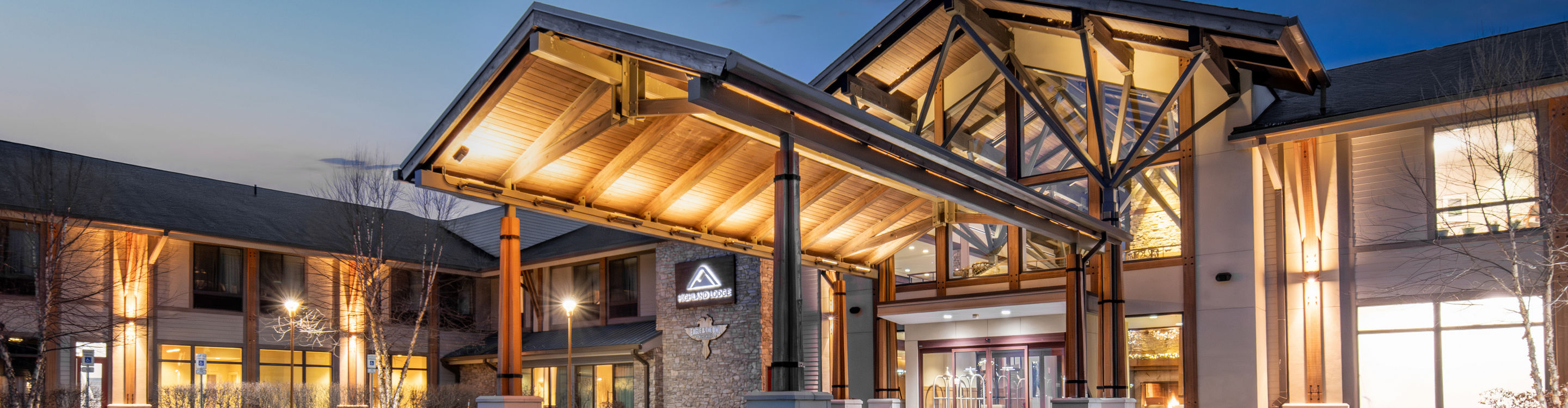 Spring Exterior of Highland Lodge at Liberty