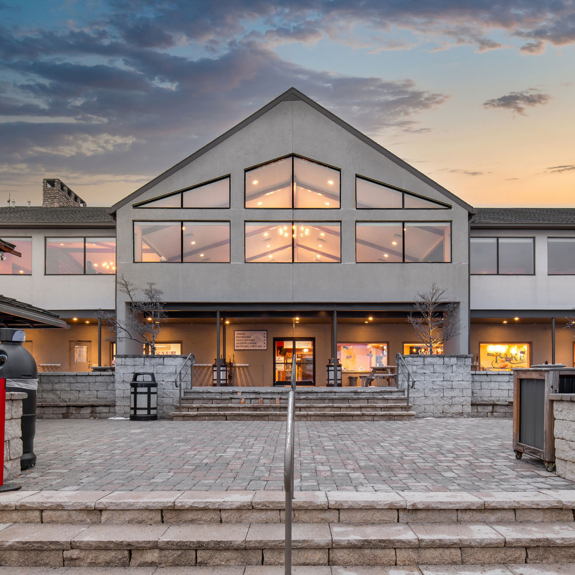 Spring Exterior of Fairway Hotel at Liberty