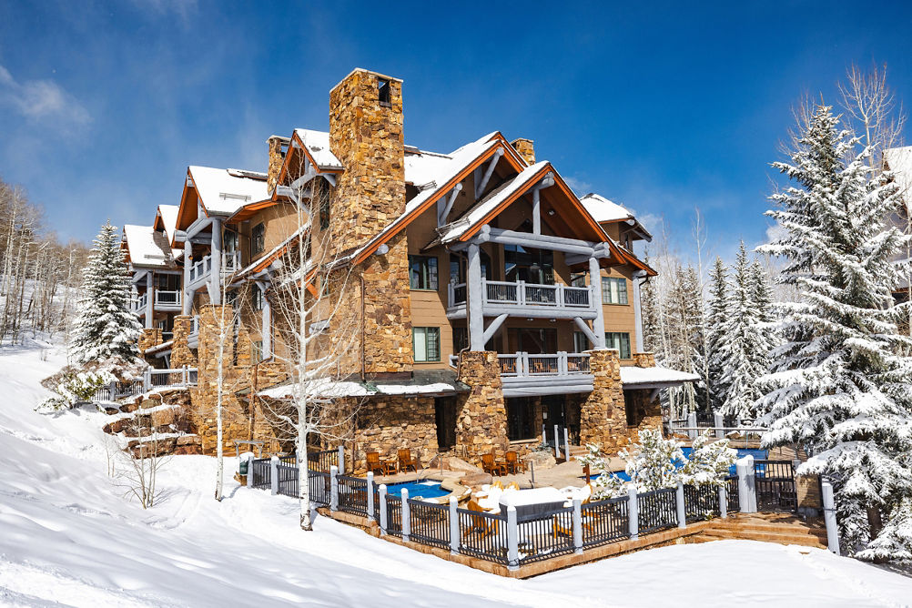 Spring Exterior of Bear Paw Lodge at Beaver Creek