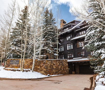 Spring Exterior of Snow Cloud Lodge at Beaver Creek