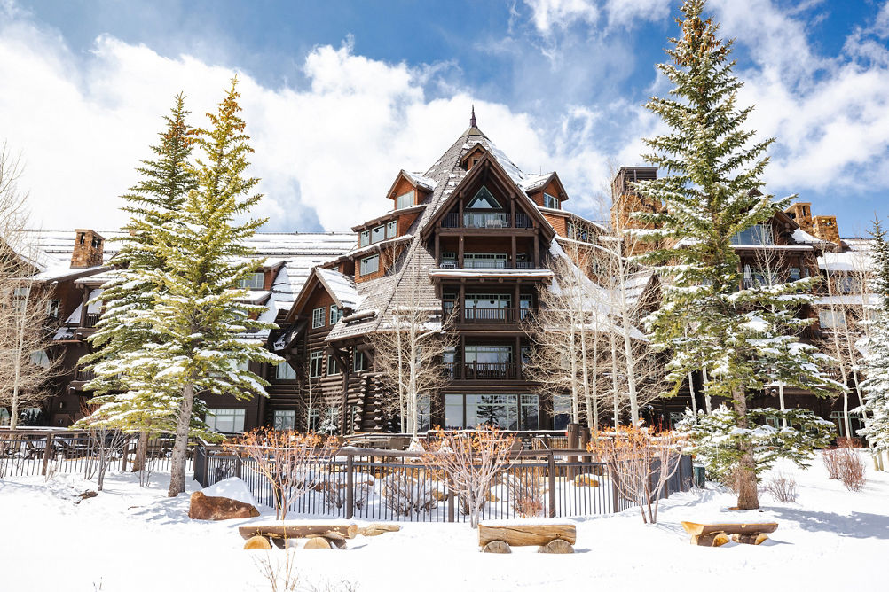 Spring Exterior of Horizon Pass Lodge at Beaver Creek