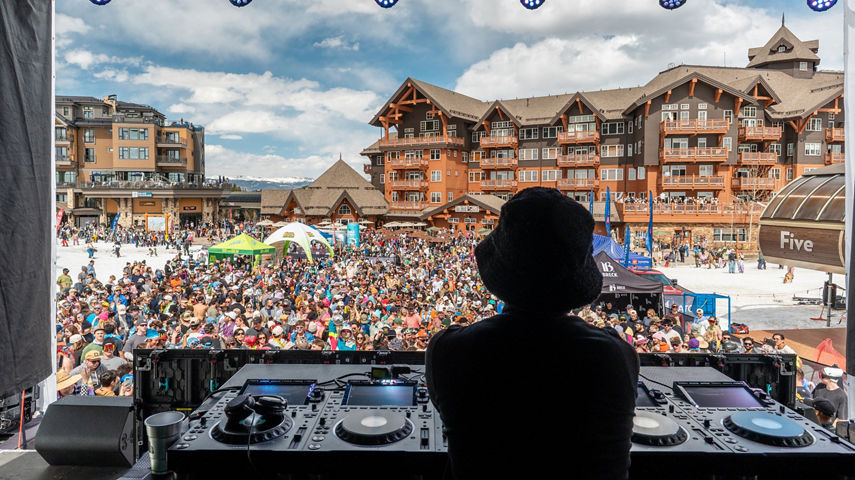 Dombresky Performing on the Main Stage at Breckenridge Peaks & Beats 2025 Event