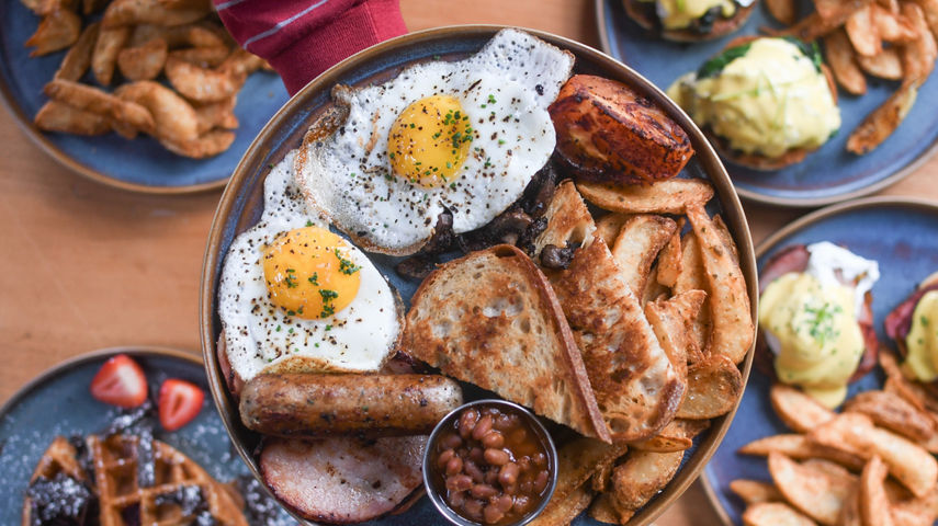 Brunch at Merlin's Bar & Grill