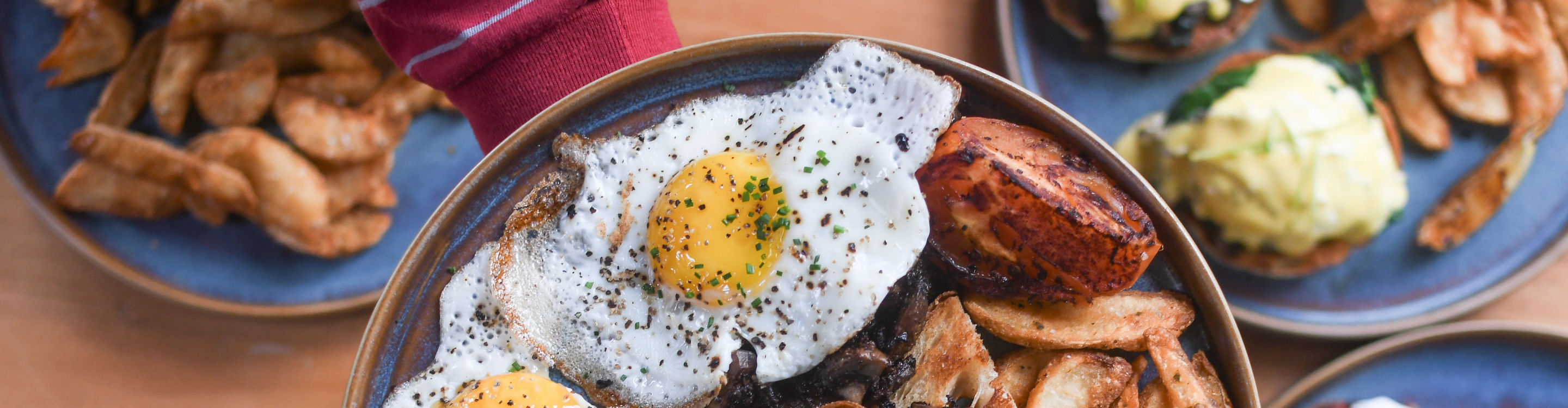 Brunch at Merlin's Bar & Grill