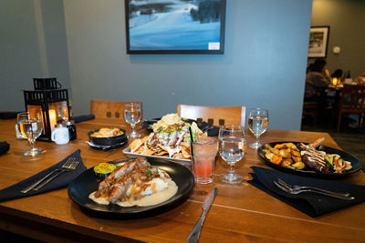 Appetizers and Entrees at Harriman's Restaurant