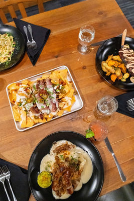 Appetizers and Entrees at Harriman's Restaurant