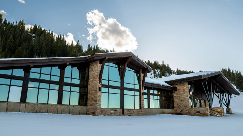 Spring Front Exterior of The 10th at Vail