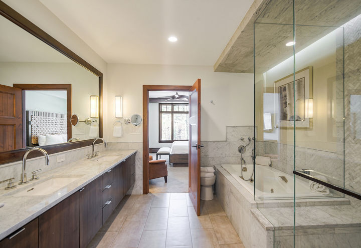 Interior of Unit 614 at Beaver Creek Snow Cloud Lodge