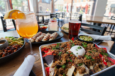 Appetizers and Drinks at Keystone 9280 Restaurant