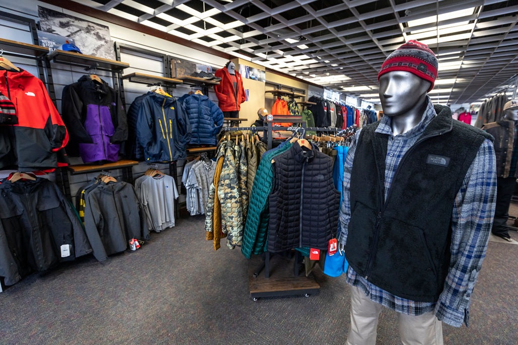 Snow clothing shop hotsell
