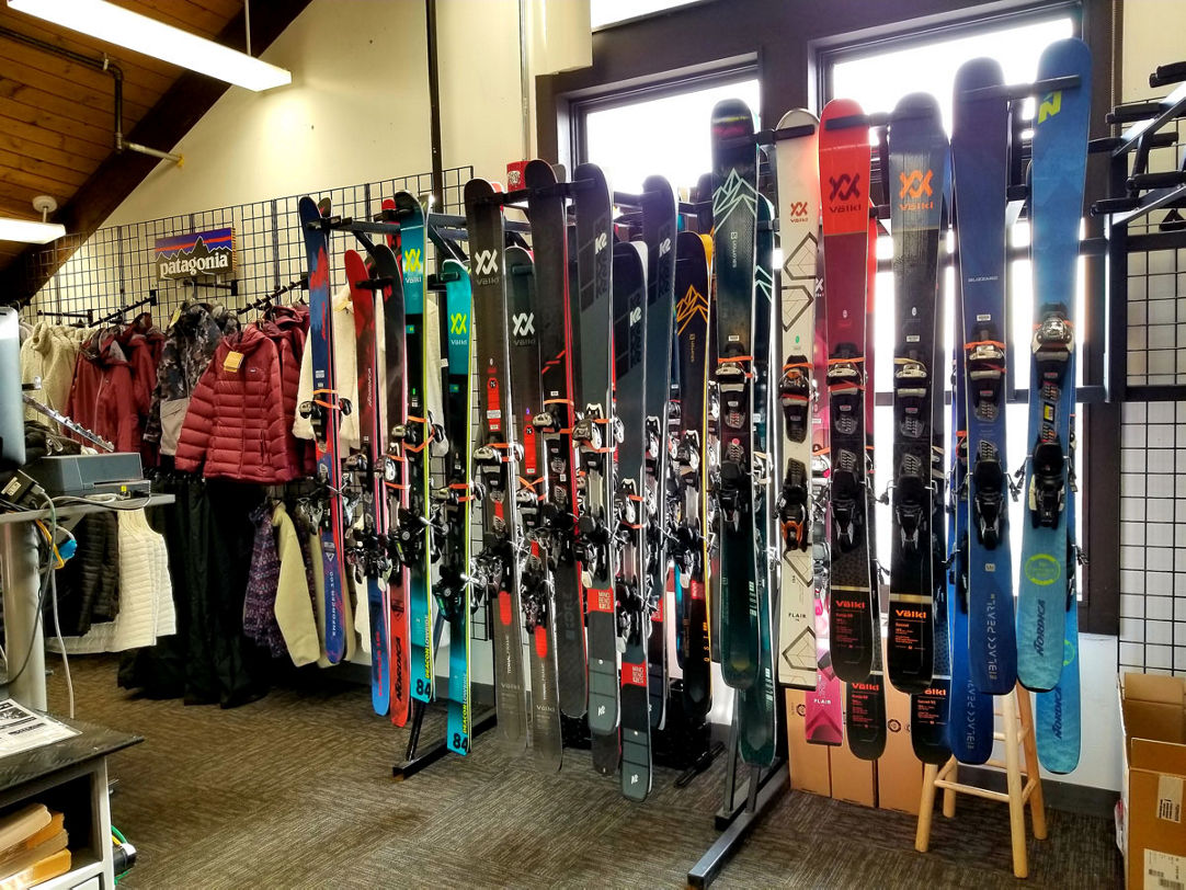 Snowsports Shop In Ludlow Okemo Ski Resort