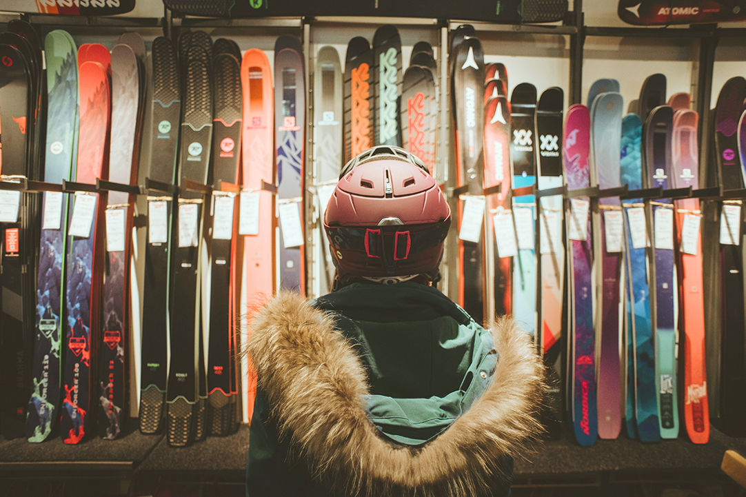 Seasonal ski deals rentals